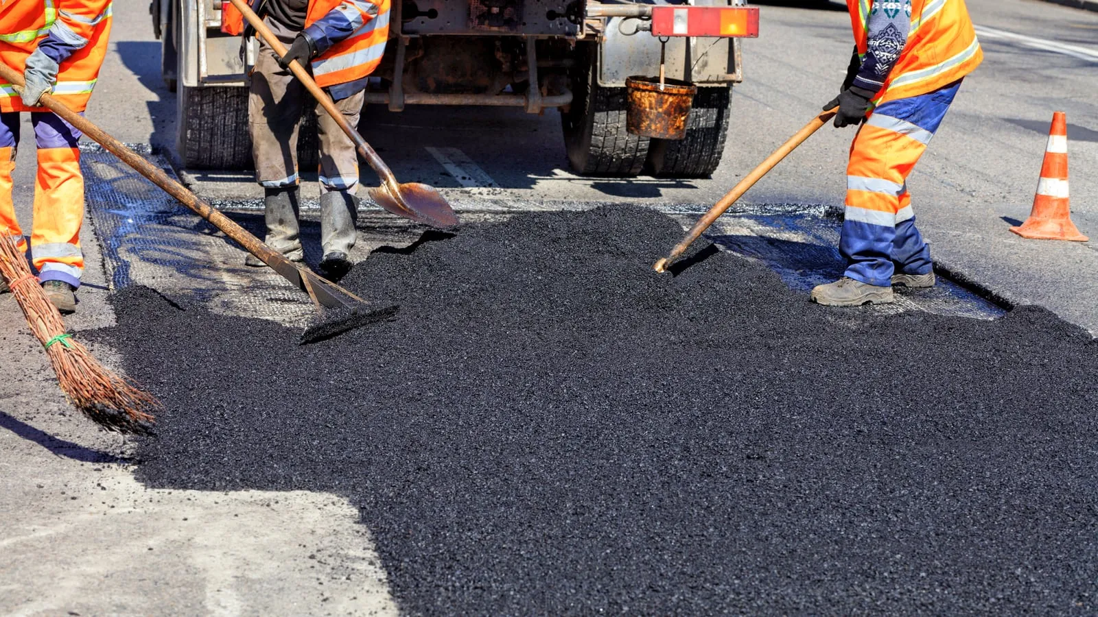 Example of farm & private roads work by Holmes Landscapes