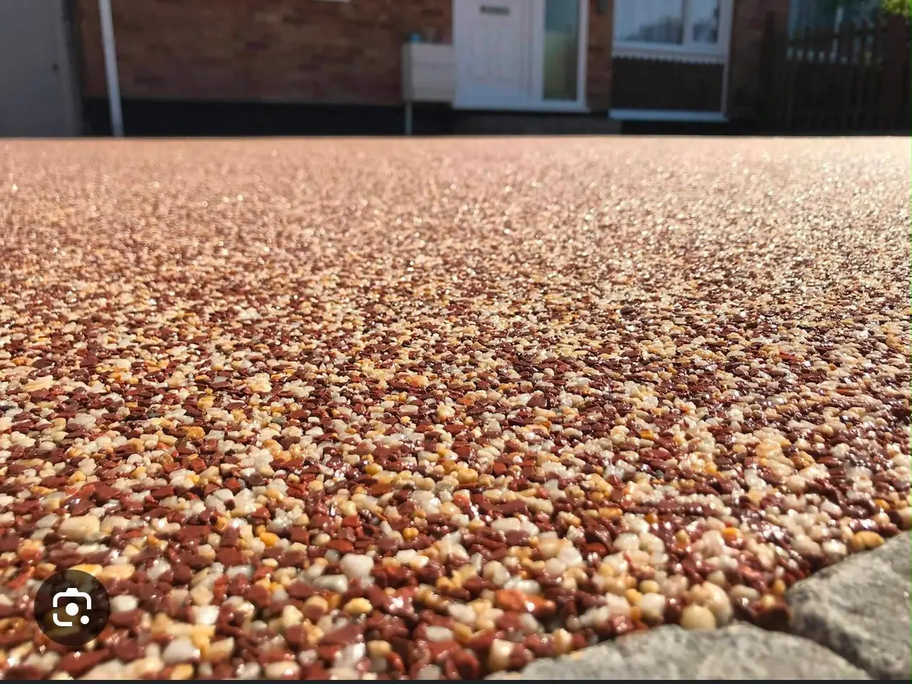 Example of gravel driveways work by Holmes Landscapes