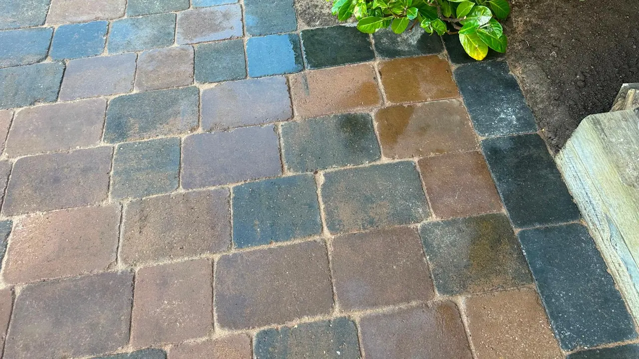 Patio Cleaning & Sealing by Holmes Landscapes