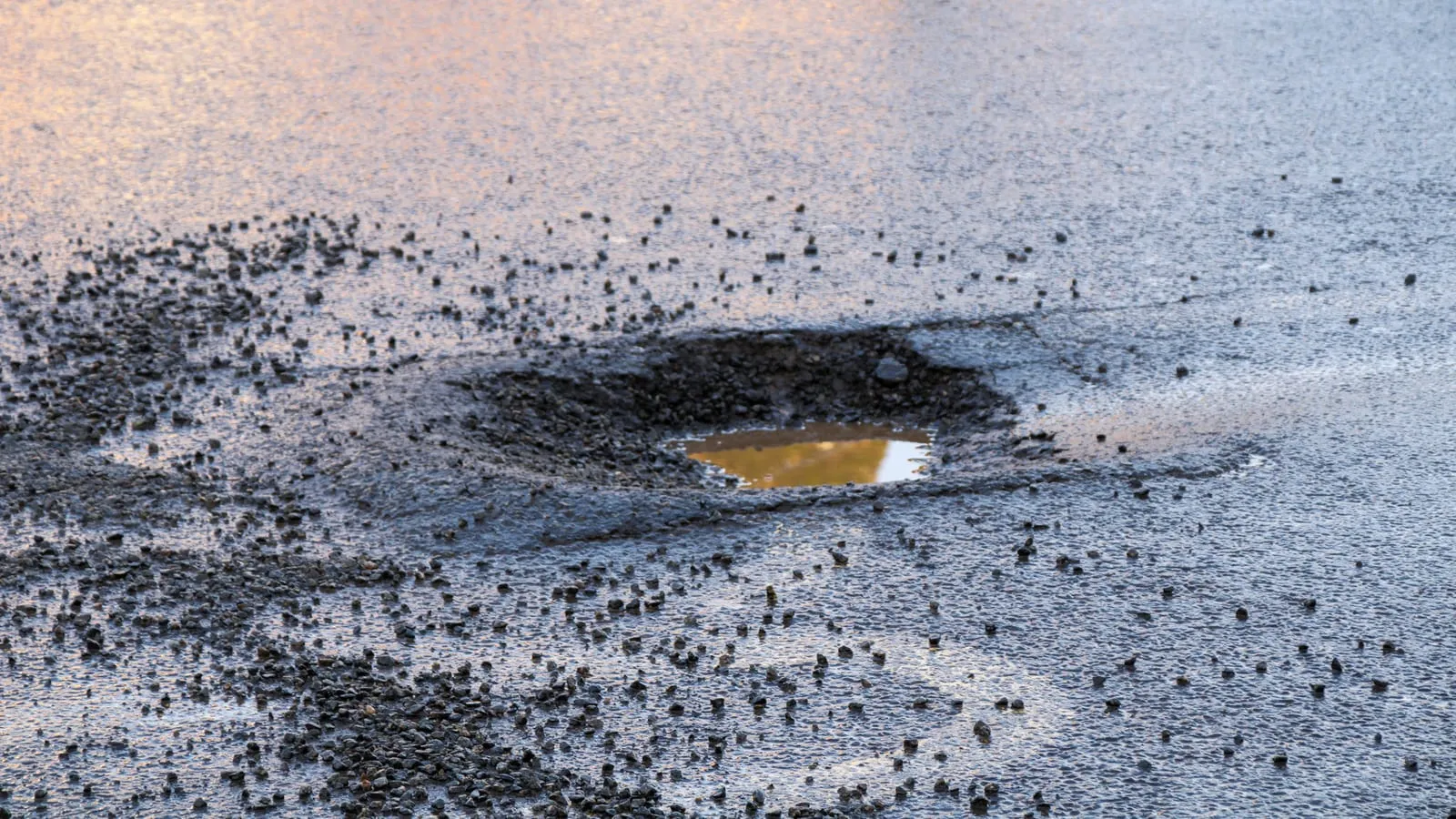 Example of pothole repairs work by Holmes Landscapes