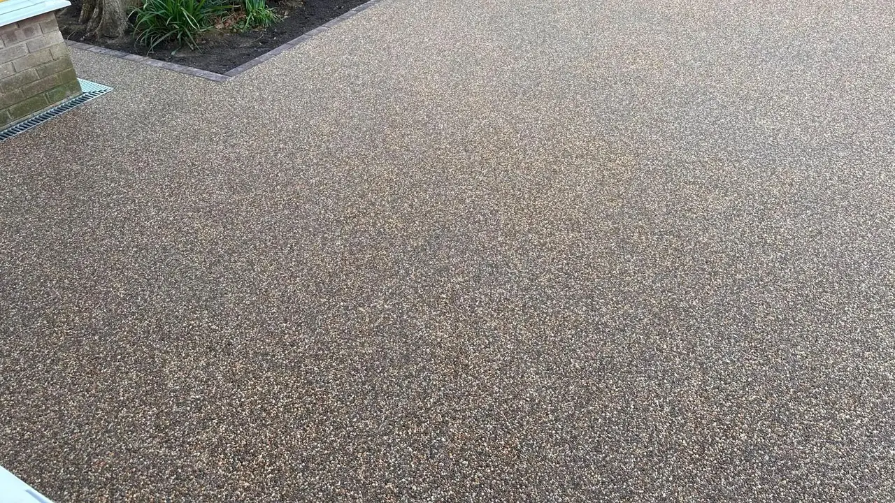 Resin Bound Driveways by Holmes Landscapes