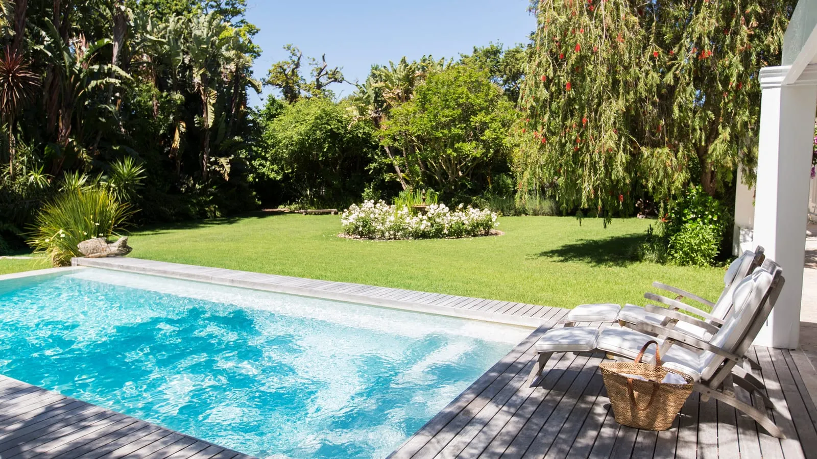 Swimming Pool Surrounds by Holmes Landscapes